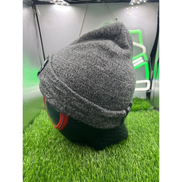 Adidas Gray Beanie Hat Knit Cap Winter Warm Logo Patch Unisex Fashion - Picture 2 of 4